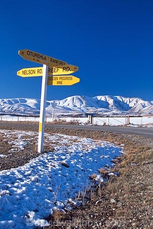 agriculture;cold;countryside;direction;directions;driving;farm;farming;farmland;farms;field;fields;freeze;freezing;grassland;grazing;harsh;high-country;highcountry;land;meadow;meadows;mountain;mountains;paddock;paddocks;pastoral;pasture;road;roads;rural;sign;signpost;snow;transport;travel;which-way;white;winter