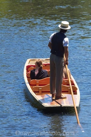 Avon;Avon-River;Avon-River-Avon;boat;boating;boats;Canterbury;Christchurch;Hagley-Park;N.Z.;New-Zealand;NZ;people;person;poler;polers;polling;punt;punter;punters;punting;Punting-on-the-Avon;punts;river;River-Avon;river-rivers;rivers;S.I.;SI;South-Is;South-Island;tourism;tourist;tourists