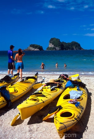 aqua;beach;beached;beaches;blue;bush;coast;coast-line;coastal;coastline;color;colors;colour;colours;green;island;islands;kayaking;kayaks;paddle;paddles;paddling;park;parked;peace;peaceful;peacefulness;sand;sea;shore;shore-line;shoreline;tranquil;tranquility;water;yellow