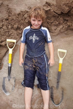 beach;beaches;coast;coastal;coastline;Coromandel;Coromandel-Peninsula;holiday;holidays;hot;hot-pool;hot-pools;hot-spring;hot-springs;hot-water;Hot-Water-Beach;model-released;mr;N.I.;N.Z.;New-Zealand;NI;North-Is;North-Is.;North-Island;NZ;people;person;sand;sandy;shore;shoreline;shovel;shovels;spade;spades;summer;thermal;thermal-pool;thermal-pools;thermal-spring;thermal-sprints;tourism;tourist;tourists;vacation;vacations;Waikato