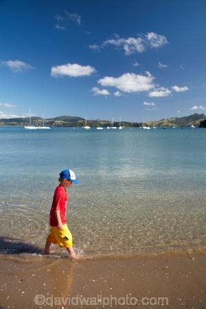 beach;beaches;boy;boys;brother;brothers;child;children;coast;coastal;coastline;Coromandel;Coromandel-Peninsula;Flaxmill-Bay;girl;girls;kid;kids;little-boy;little-boys;little-girl;little-girls;Maramaratotara-Bay;Mercury-Bay;N.I.;N.Z.;New-Zealand;NI;North-Is;North-Is.;North-Island;NZ;ocean;oceans;sand;sandy;sea;seas;shore;shoreline;sibling;siblings;sister;sisters;summer;Waikato