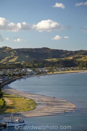 s-curve;beach;beaches;Buffalo-Beach;coast;coastal;coastline;Coromandel;Coromandel-Peninsula;N.I.;N.Z.;New-Zealand;NI;North-Is;North-Is.;North-Island;NZ;ocean;oceans;s-curve;sand;sandy;sea;seas;shore;shoreline;Waikato;Whitianga;Whitianga-Harbor;Whitianga-Harbour