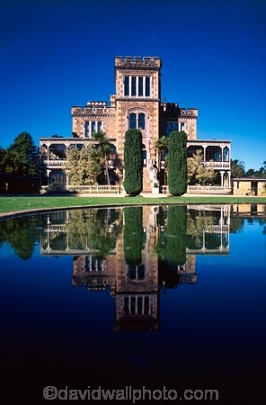 architecture;castles;historic;historical;otago-peninsula;pond;reflection