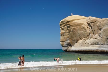 beach;beaches;bluff;bluffs;cliff;cliff-edge;cliff-top;cliffs;clifftop;coast;coastal;coastal-erosion;coastline;coastlines;coasts;Dunedin;N.Z.;New-Zealand;NZ;ocean;oceans;Otago;Pacific-Ocean;people;person;S.I.;sand;sandstone;sandy;sea;sea-cliff;sea-cliffs;seas;shore;shoreline;shorelines;shores;SI;South-Is;South-Is.;South-Island;summer;tourism;tourist;tourists;Tunnel-Beach;water;wave;waves