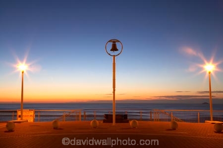 bells;break-of-day;coast;coastal;coastline;coastlines;coasts;dawn;dawning;daybreak;Dunedin;first-light;morning;N.Z.;New-Zealand;NZ;ocean;oceans;orange;Otago;Pacific-Ocean;S.I.;Saint-Clair-Beach;Saint-Clair-Esplanade;sea;seas;Shark-Bell;shore;shoreline;shorelines;shores;SI;silhouette;silhouettes;South-Is;South-Is.;South-Island;St-Clair;St-Clair-Beach;St-Clair-Esplanade;St.-Clair-Beach;St.Clair;St.Clair-Esplanade;sunrise;sunrises;sunup;The-Esplanade;twilight;water