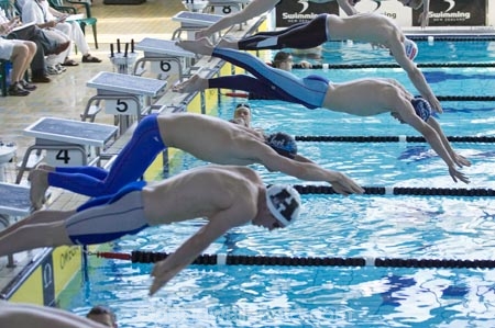 competition-sport;dive;diving;Dunedin;lane;lanes;Moana-Pool;N.Z.;New-Zealand;NZ;pool;pools;race;races;S.I.;SI;South-Is.;South-Island;sport;sports;start;starting;starts;swim;Swimming-Races;water;water-sports