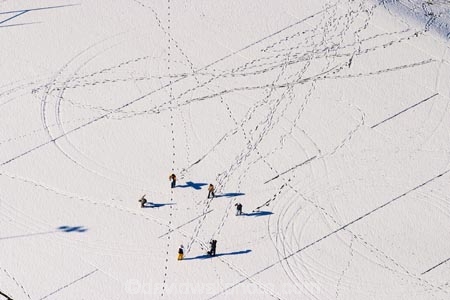 aerial;aerials;children;cold;Dunedin;field;fields;freeze;freezing;green-island;New-Zealand;People;play;playing;season;seasonal;seasons;snow;snow-fight;snow_fight;snowfight;snowing;snowy;South-Island;sports-field;sports-fields;white;winter