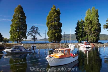 Bluegum-Point;boat;boats;calm;calmness;cruise;cruises;Fiordland;harbor;harbors;harbour;harbours;hull;hulls;lake;Lake-Te-Anau;lakes;launch;launches;marina;marinas;N.Z.;New-Zealand;NZ;peaceful;peacefulness;pleasure-boat;pleasure-boats;reflection;reflections;rescue-boat;rescue-boats;S.I.;SI;South-Island;Southland;still;stillness;Te-Anau;tranquil;tranquility;water;yacht;yachts