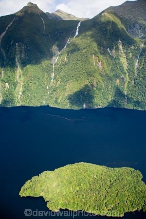 aerial;aerial-photo;aerial-photography;aerial-photos;aerial-view;aerial-views;aerials;air-to-air;alp;alpine;alps;altitude;beautiful;beauty;Beech-Forest;bluff;bluffs;bush;cascade;cascades;cliff;cliffs;coast;coastal;coastline;coastlines;coasts;creek;creeks;Doubtful-Sound;endemic;falls;Fergusson-Island;Fiord;Fiordland;Fiordland-N.P;Fiordland-National-Park;Fiordland-NP;Fiords;Fjord;Fjords;forest;forests;green;high-altitude;Lake-Browne;mount;mountain;mountainous;mountains;mountainside;mountainsides;mt;mt.;N.Z.;national-park;national-parks;native;native-bush;natives;natural;nature;New-Zealand;Nothofagus;NZ;ocean;rain-forest;rain-forests;rain_forest;rain_forests;rainforest;rainforests;range;ranges;S.I.;scene;scenic;sea;shore;shoreline;shorelines;shores;SI;Sound;Sounds;South-Island;south-west-new-zealand-world-heritage-area;southern-beeches;Southland;steep;stream;streams;te-wahi-pounamu;te-wahipounamu;te-wahipounamu-south_west-new-zealand-world-heritage-area;timber;tree;trees;water;water-fall;water-falls;Waterfall;waterfalls;wet;wood;woods;world-heirtage-site;world-heirtage-sites;world-heritage-area;world-heritage-areas