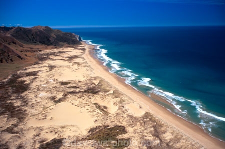 beach;beaches;coast;coastal;coastline;shoreline;shore;waves;sea;ocean;pacific;wave;dune;dunes;sand;aerials