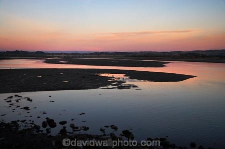 break-of-day;dawn;dawning;daybreak;estuaries;estuary;first-light;Hawkes-Bay;inlet;inlets;Inner-Harbour;lagoon;lagoons;mauve;morning;N.I.;N.Z.;Napier;New-Zealand;NI;North-Island;NZ;pink;sunrise;sunrises;sunup;tidal;tide;twilight;water