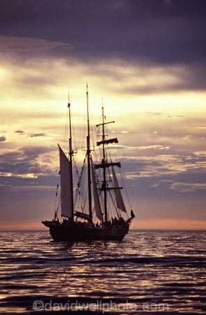 boat;boats;dawn;historic;historical;mast;masts;sail;sails;ship;ships;sunrise;tall-ship;twilight