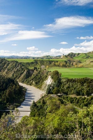 agricultural;agriculture;country;countryside;farm;farming;farmland;farms;field;fields;Mangaweka;meadow;meadows;N.I.;N.Z.;New-Zealand;NI;North-Island;NZ;paddock;paddocks;pasture;pastures;Rangitikei;Rangitikei-River;river;rivers;rural