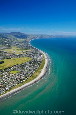 aerial;aerial-image;aerial-images;aerial-photo;aerial-photograph;aerial-photographs;aerial-photography;aerial-photos;aerial-view;aerial-views;aerials;beach;beaches;coast;coastal;coastline;coastlines;coasts;course;courses;golf;golf-course;golf-courses;golf-link;golf-links;Kapiti-Coast;N.I.;N.Z.;New-Zealand;NI;North-Is;North-Island;NZ;Otaheke-Strait;Paraparaumu;Paraparaumu-Beach;Paraparaumu-Beach-Links-Golf-Course;Raumati-Beach;Rauoterangi-Channel;sea;seas;shore;shoreline;shorelines;shores;water;Wellington