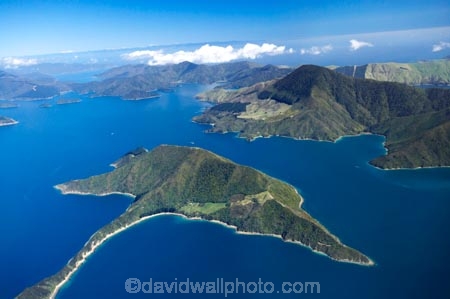aerial;aerials;apuau-channel;bay;bays;coast;coastal;coastline;coastlines;coasts;cove;coves;inlet;inlets;marlborough;Marlborough-Sounds;maude-island;new-zealand;nz;sea;shore;shoreline;shorelines;shores;sound;sounds;south-island;tawhitinui-reach;te-hoiere;water