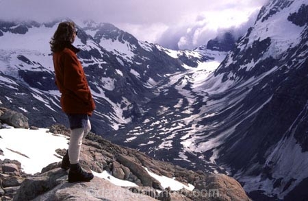 mountain;mountains;glacier;glaciers;snow;ice;rock;rocks;tramp;tramper;trampers;tramping;hike;hiker;hikers;hiking;walk;walker;walkers;walking;cold;altitude;high;sealy-range;mueller-hut