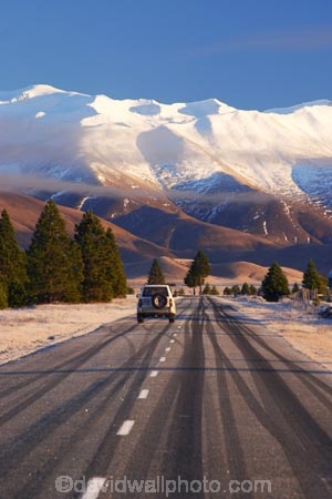 alpine;centre-line;Chill;Chilled;Chilly;Cold;danger;Dangerous;Daytime;dotted-line;driving;Exterior;Freezing;frost;Frosty;Frozen;ice;Ice_cold;icy;Landscape;Landscapes;mountain;Mountain-range;mountains;New-Zealand;Outdoor;Outdoors;Outside;road;roads;Scenic;Season;Seasons;Slipper;slippery;snow;Snowy;southern-alps;transport;transportation;Transports;Travel;Traveling;Travelling;Travels;Trip;Trips;White;winter;Winter-driving-conditions;Wintertime;Wintry