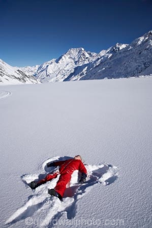 adventure;alp;alpine;alps;altitude;Aoraki;Aoraki-Mt-Cook;Aoraki-Mt-Cook-National-Park;boy;boys;Canterbury;child;children;cold;fun;glacial;glacier;glacier-landing;glaciers;high-altitude;kid;kids;little;main-divide;mount;Mount-Cook;mountain;mountain-peak;mountainous;mountains;mountainside;mt;Mt-Cook;Mt-Cook-National-Park;mt.;Mt.-Cook;N.Z.;New-Zealand;NZ;peak;peaks;play;playing;powder-snow;range;ranges;S.I.;SI;snow;snow-angel;snow-angels;snow-capped;snow_angel;snow_angels;snow_capped;snowangel;snowangels;snowcapped;snowy;South-Canterbury;South-Is.;South-Island;southern-alps;summit;summits;Tasman-Glacier;tourism;tourist;tourists;winter