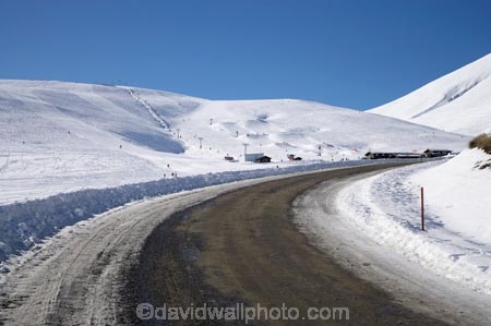 alp;alpine;alpine-resort;alpine-resorts;alpne;alps;altitude;bend;bends;Canterbury;cold;corner;corners;curve;curves;freeze;freezing;gravel-road;gravel-roads;high-altitude;Mackenzie-Country;metal-road;metal-roads;metalled-road;metalled-roads;mount;mountain;mountainous;mountains;mountainside;mt;mt.;N.Z.;New-Zealand;NZ;road;roads;Round-Hill-Ski-Area;Round-Hill-Ski-Field;Roundhill-Ski-Area;Roundhill-Ski-Field;S.I.;season;seasonal;seasons;SI;ski;ski-field;ski-fields;ski-resort;ski-resorts;skifield;skifields;skiing;slope;slopes;snow;snow-capped;snowy;South-Canterbury;South-Is;South-Island;southern-alps;Tekapo-Ski-Area;Tekapo-Ski-Field;Two-Thumb-Range;white;winter;winter-resort;winter-resorts;winter-sport;winter-sports;wintery