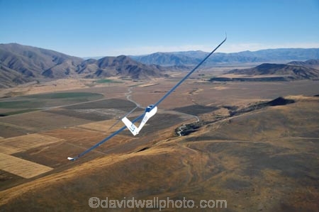 aerial;aerial-photo;aerial-photography;aerial-photos;aerials;air-to-air;aviate;aviation;aviator;aviators;bank;banking;banks;flies;fly;flying;glide;glider;gliders;glides;gliding;LS8;Mackenzie-Country;Mckenzie-Country;N.Z.;New-Zealand;New-Zealand-Gliding-Grand-Prix;North-Otago;NZ;NZ-Gliding-Grand-Prix-2006;Omarama;race;races;racing;S.I.;sail-plane;sail-planes;sail-planing;sail_plane;sail_planes;sail_planing;sailplane;Sailplane-Grand-Prix;sailplanes;sailplaning;Sebastian-Kawa;SI;soar;soaring;South-Canterbury;South-Island;thermal;thermaling;thermalling;thermals;turn;turning;turns;Waitaki-District;wing;wings;World-Champion