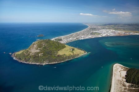 aerial;aerial-photo;aerial-photograph;aerial-photographs;aerial-photography;aerial-photos;aerial-view;aerial-views;aerials;Bay-of-Plenty;coast;coastal;coastline;coastlines;coasts;extinct-volcano;extinct-volcanoes;foreshore;harbor;harbors;harbour;harbours;Mauao;Mount-Maunganui;Mt-Maunganui;Mt.-Maunganui;N.I.;N.Z.;New-Zealand;NI;North-Is;North-Is.;North-Island;NZ;ocean;oceans;Pilot-Bay;sea;shore;shoreline;shorelines;shores;Tauranga;Tauranga-Entrance;Tauranga-Harbor;Tauranga-Harbour;volcanic;volcanic-cone;volcanic-cones;volcano;volcanoes;water