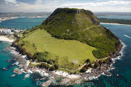 aerial;aerial-photo;aerial-photograph;aerial-photographs;aerial-photography;aerial-photos;aerial-view;aerial-views;aerials;Bay-of-Plenty;coast;coastal;coastline;coastlines;coasts;extinct-volcano;extinct-volcanoes;harbor;harbors;harbour;harbours;Mauao;Mount-Maunganui;Mt-Maunganui;Mt.-Maunganui;N.I.;N.Z.;New-Zealand;NI;North-Is;North-Is.;North-Island;NZ;ocean;oceans;sea;shore;shoreline;shorelines;shores;Tauranga;Tauranga-Entrance;Tauranga-Harbor;Tauranga-Harbour;volcanic;volcanic-cone;volcanic-cones;volcano;volcanoes;water