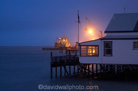 dark;evening;light;lights;N.Z.;Nelson;Nelson-City;Nelson-Haven;Nelson-Region;New-Zealand;night;night-time;night_time;NZ;port;ports;S.I.;ship;ships;SI;South-Is.;South-Island;The-Boathouse;Wakefield-Quay;Waterfront