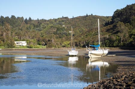 Collingwood;estuaries;estuary;Golden-Bay;inlet;inlets;lagoon;lagoons;Low-Tide;Milnthorpe;N.Z.;Nelson-Region;New-Zealand;NZ;Parapara-Inlet;S.I.;SI;South-Is.;South-Island;tidal;tide;water;yacht;yachts