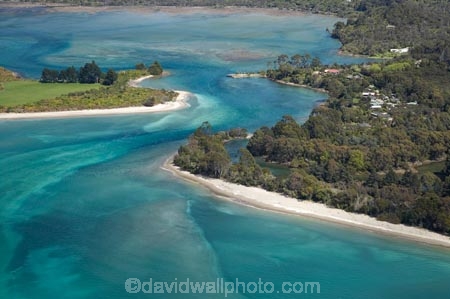 aerial;aerial-photo;aerial-photograph;aerial-photographs;aerial-photography;aerial-photos;aerial-view;aerial-views;aerials;beach;beaches;coast;coastal;coastline;coastlines;coasts;estuaries;estuary;Golden-Bay;inlet;inlets;lagoon;lagoons;Milnthorp;Milnthorpe;N.Z.;Nelson-Region;New-Zealand;NZ;ocean;oceans;Parapara;Parapara-Beach;Parapara-Inlet;S.I.;sea;seas;shore;shoreline;shorelines;shores;SI;South-Is.;South-Island;tidal;tide;water;wave;waves