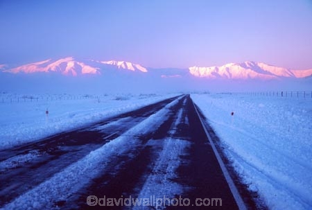 benmore-range;cold;dusk;freeze;freezing;frost;hoar;ice;last-light;mountain;mountains;n.z;n.z.;new-zealand;north-otago;nz;otago;slippery;snow;state-highway-omarama;sunset;transport;twilight