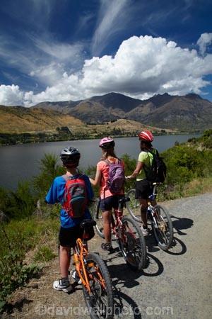 bicycle;bicycles;bike;bike-track;bike-tracks;bike-trail;bike-trails;bikes;biking;child;children;cycle;cycle-track;cycle-tracks;cycle-trail;cycle-trails;cycler;cyclers;cycles;cycling;cyclist;cyclists;families;family;kid;kids;lake;Lake-Hayes;Lake-Hayes-bike-track;Lake-Hayes-Bike-Trail;Lake-Hayes-Circuit;Lake-Hayes-cycle-track;Lake-Hayes-Cycle-Trail;lakes;leisure;mountain-bike;mountain-biker;mountain-bikers;mountain-bikes;mtn-bike;mtn-biker;mtn-bikers;mtn-bikes;N.Z.;New-Zealand;NZ;Otago;people;person;push-bike;push-bikes;push_bike;push_bikes;pushbike;pushbikes;Queenstown-Bike-Trail;Queenstown-Cycle-Trail;Queenstown-Trail;Queenstown-Trails;recreation;S.I.;SI;South-Is;South-Island;Southern-Lakes;Southern-Lakes-District;Southern-Lakes-Region;Sth-Is;tourism;tourist;tourists