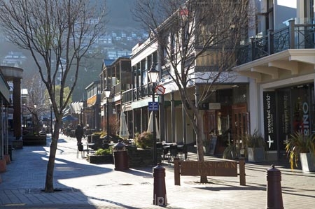 N.Z.;New-Zealand;NZ;Otago;pedestrian-mall;pedestrian-malls;Queenstown;Region;S.I.;shop;shops;SI;South-Is;South-Is.;South-Island;Southern-Lakes;Southern-Lakes-District;Southern-Lakes-Region;The-Mall;Winter
