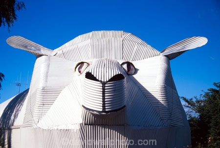 corrugated-iron;corrugated-iron-art;art;sculpture;sheep_shape;information-centre;information;centre;tourism;attraction