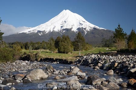 brook;brooks;creek;creeks;Egmont-N.P.;Egmont-National-Park;Egmont-NP;flow;Mount-Egmont;Mount-Taranaki;Mount-Taranaki-Egmont;Mountain;mountainous;mountains;mt;Mt-Egmont;Mt-Taranaki;Mt-Taranaki-Egmont;mt.;Mt.-Egmont;Mt.-Taranaki;Mt.-Taranaki-Egmont;N.I.;N.Z.;New-Zealand;NI;North-Is;North-Is.;North-Island;NZ;river;rivers;season;seasonal;seasons;snow;stream;streams;Taranaki;volcanic;volcano;volcanoes;Waiwhakaiho-River;Waiwhakaiho-Stream;water;wet;winter