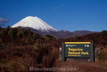 cone;ice;middle-earth;mountain;peak;snow;volcanic;volcano;volcanoes