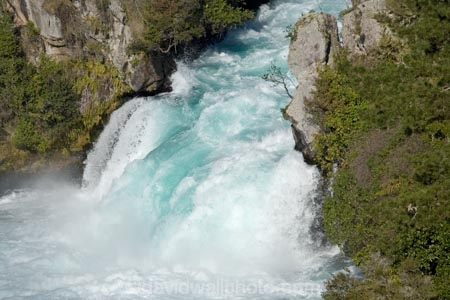 cascade;cascades;creek;creeks;falls;force;Huka-Falls;N.I.;N.Z.;natural;nature;New-Zealand;NI;North-Island;NZ;power;powerfui;rapids;river;rivers;scene;scenic;stream;streams;Taupo;torrent;torrents;Waikato-River;water;water-fall;water-falls;waterfall;waterfalls;wet;white-water;white_water;whitewater
