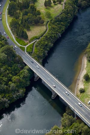 aerial;aerial-image;aerial-images;aerial-photo;aerial-photograph;aerial-photographs;aerial-photography;aerial-photos;aerial-view;aerial-views;aerials;bridge;bridges;Cobham-Br;Cobham-Bridge;Cobham-Dr;Cobham-Drive;Hamilton;infrastructure;N.Z.;New-Zealand;North-Is;North-Island;Nth-Is;NZ;river;rivers;road-bridge;road-bridges;State-Highway-1;State-Highway-One;traffic-bridge;traffic-bridges;transport;Waikato;Waikato-River