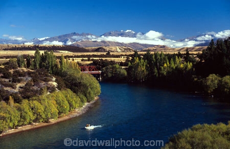 boat;boats;jet-boat;jet-boats;river;clutha;central-otago;green;water;blue;bridge;red-bridge;low-cloud;holiday;vacation;relax;relaxing