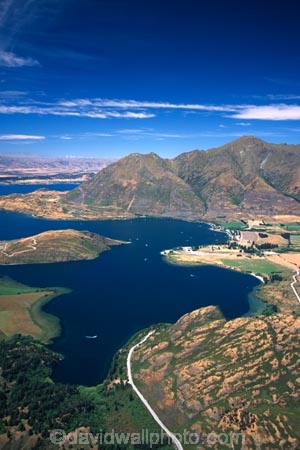 mountain;mountains;lake;lakes;bay;bays;boat;boats;jet-boat;jet-boats;aerial;aerials