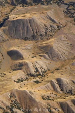 aerial;aerial-photo;aerial-photography;aerial-photos;aerials;agricultural;agriculture;barren;contours;country;countryside;dry;erroded;farm;farming;farmland;farms;High-Country;highland;highlands;hills;hilly;Lindis-Pass;N.Z.;New-Zealand;NZ;Otago;rough;rugged;rural;South-Island;topography;wild;wilderness
