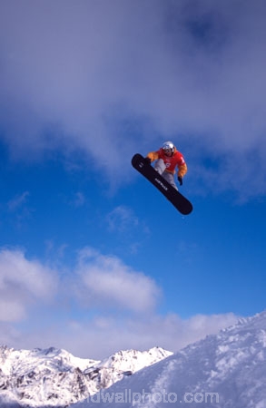 action;active;activity;adventure;air;best;blue;challenge;challenging;compete;competing;contest;danger;daring;extreme;extreme-skiing;extremist;flight;fly;flying;free;freedom;freefall;intensity;motion;Mount-Aspiring-National-Park;movement;perform;performance;risk;risk-management;skiing;skill;skillful;sky;speed;superior;thrill-seeker;thrill-seeking;thrill_seeker;thrilling