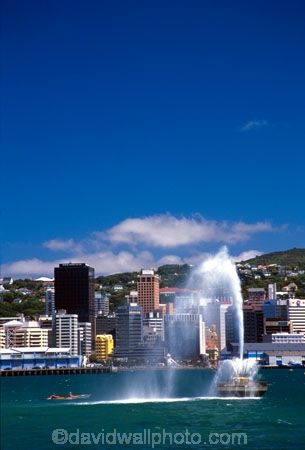water;sea;ocean;harbor;harbors;harbours;harbour;fountain;fountains;swim;swimming;swimmer;swimmers;sunbathe;sun-bathe;summer;play