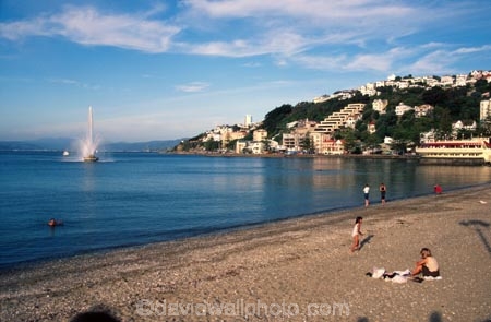 harbor;harbour;harbours;harbors;waterfront;shoreline;shore;coast;coastal;caostline;beach;beaches;apartments;capital;oriental-bay;summer;fountain;fountains