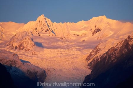 alp;alpenglow;alpine;alps;altitude;Douglas-Peak;Fox-Glacier;glacial;glacier;glaciers;high-altitude;last-light;late-light;main-divide;mount;mountain;mountain-peak;mountainous;mountains;mountainside;mt;mt.;N.Z.;neve;New-Zealand;NZ;peak;peaks;range;ranges;S.I.;SI;snow;snow-capped;snow_capped;snowcapped;snowy;South-Is.;South-Island;southern-alps;summit;summits;West-Coast;Westland