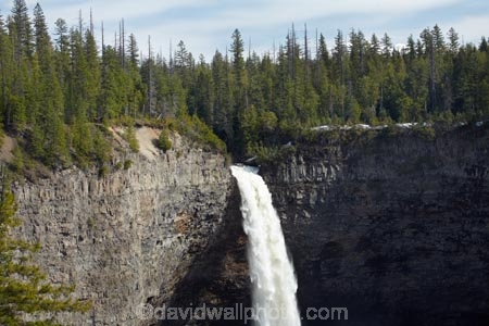 B.C.;BC;bluff;bluffs;British-Columbia;British-Columbian-Rockies;Canada;Canadian;Canadian-Cordillera;Canadian-Rockies;Canadian-Rocky-Mountain-Parks;cascade;cascades;cliff;cliffs;creek;creeks;eroded;erosion;falls;Helmcken-Falls;Helmcken-Waterfall;Helmcken-Waterfalls;la-Colombie_Britannique;mountainside;mountainsides;Murtle-River;natural;nature;North-America;North-American-Cordillera;North-American-Rocky-Mountains-Range;Rocky-Mountains;Rocky-Mountains-Range;scene;scenic;steep;stream;streams;water;water-fall;water-falls;waterfall;waterfalls;Wells-Gray-Park;Wells-Gray-Provincial-Park;Wells-Gray-Provincial-Pk;Western-Canada;Western-Cordillera;wet