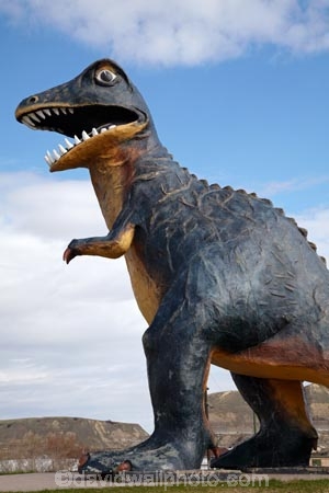 AB;Alberta;Albertosaur;Albertosaurus-Dinosaur;Albertosaurus-Dinosaur-Statue;Albertosaurus-Dinosaurs;art;art-work;art-works;Canada;Canadian;Canadian-Badlands;cementosaur;cementosaurs;Dinosaur;dinosaur-capital-of-canada;dinosaur-capital-of-the-world;Dinosaur-Statue;Dinosaur-Statues;Dinosaurs;Drumheller;North-America;public-art;public-art-work;public-art-works;public-sculpture;public-sculptures;Red-Deer-River-Valley;sculpture;sculptures;statue;statues;tyrannosaurid-theropod-dinosaur;tyrannosaurid-theropod-dinosaurs;Western-Canada