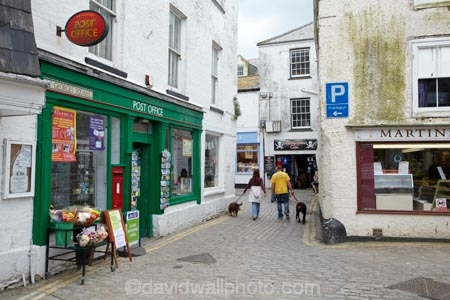 Britain;building;buildings;Cornwall;England;fishing-village;fishing-villages;G.B.;GB;Great-Britain;heritage;historic;historic-building;historic-buildings;historic-fishing-village;historic-fishing-villages;historic-village;historic-villages;historical;historical-building;historical-buildings;history;Lannvorek;Mevagissey;Mevagissey-Post-Office;narrow-lane;narrow-lanes;narrow-street;narrow-streets;old;people;people-walking-dog;people-walking-dogs;person;person-walking-dog;person-walking-dogs;Post-Office;Post-Offices;tourism;tourist;tourists;tradition;traditional;U.K.;UK;United-Kingdom;walking-the-dog