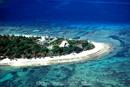 sand;coral;reef;ocean;sea;paradise;pacific;tropical;island;islands;resort;coast;coastine;holiday;vacation;holidays;beach;beaches;travel;tourism;travels;-aerials;archipeligo;archipeligos;blue;oceana;scenic;scenics;seascape;seascapes;global-warming;sea-level-rise