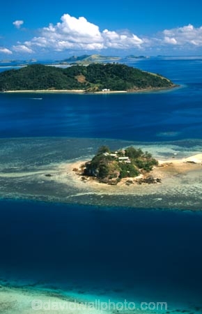 sand;coral;reef;ocean;sea;paradise;pacific;tropical;island;islands;resort;coast;coastine;holiday;vacation;holidays;beach;beaches;travel;tourism;travels;aerial;aerials;archipeligo;archipeligos;blue;oceana;scenic;scenics;seascape;seascapes;global-warming;sea-level-rise