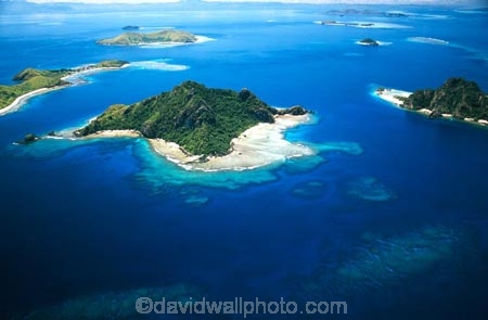 sand;coral;reef;ocean;sea;paradise;pacific;tropical;island;islands;resort;coast;coastine;holiday;vacation;holidays;beach;beaches;travel;tourism;travels;aerial;aerials;archipeligo;archipeligos;blue;oceana;scenic;scenics;seascape;seascapes;global-warming;sea-level-rise